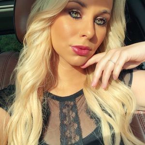 Meet your Posher, Shelby